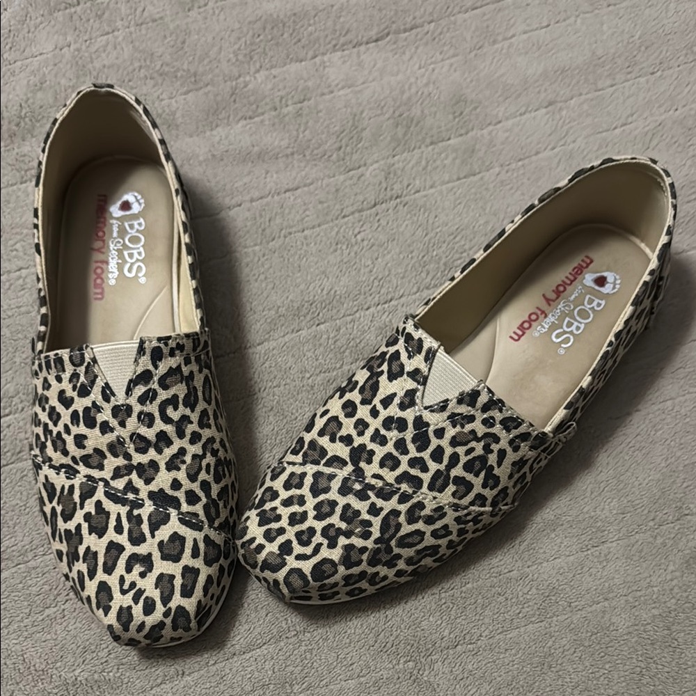 Skechers Women's Leopard Print Shoes